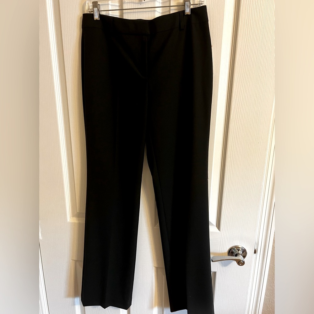 Jones of New York jet black flat front women’s pants.